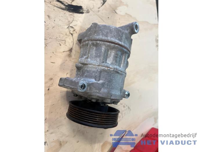 Aircopomp van een Volkswagen Caddy IV 2.0 TDI 102 2020