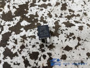 Gebruikte Relais Volkswagen Caddy IV 2.0 TDI 102 Prijs € 5,00 Margeregeling aangeboden door Het Viaduct