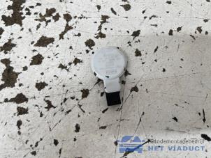 Gebruikte Regensensor Ford C-Max (DXA) 1.0 Ti-VCT EcoBoost 12V 125 Prijs € 25,00 Margeregeling aangeboden door Het Viaduct