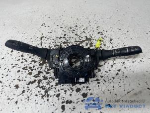Gebruikte Schakelaar Stuurkolom (licht) Nissan Micra (K14) 1.0 IG-T 100 Prijs € 100,00 Margeregeling aangeboden door Het Viaduct
