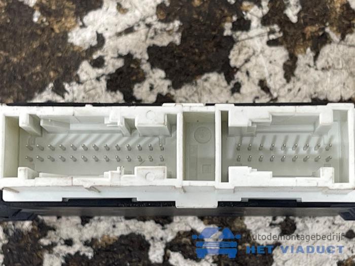 PDC Module van een Volkswagen Crafter (SY) 2.0 TDI 2020