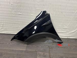 Używane Ekran lewy przód Volkswagen Taigo 1.0 TSI 110 12V Cena € 170,00 Procedura marży oferowane przez De Broers Auto's