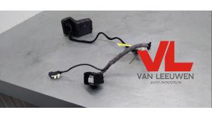 Begagnade AUX/USB-anslutning Ford Focus 3 1.0 Ti-VCT EcoBoost 12V 100 Pris € 13,50 Marginaltabell erbjuds av Van Leeuwen Auto Onderdelen