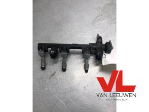 Gebruikte Brandstofverdeler Toyota Aygo Prijs € 42,50 Margeregeling aangeboden door Van Leeuwen Auto Onderdelen