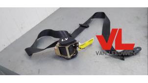 Używane Pas bezpieczenstwa lewy przód Lancia Phedra 3.0 V6 24V Cena € 23,00 Procedura marży oferowane przez Van Leeuwen Auto Onderdelen