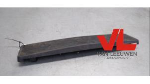 Gebruikte Kentekenplaathouder voor Mercedes C Sportcoupé (C203) 1.8 C-180K 16V Prijs € 18,00 Margeregeling aangeboden door Van Leeuwen Auto Onderdelen