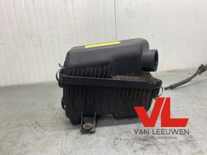 Begagnade Luftfilterhus Hyundai Getz 1.6i 16V Pris € 22,50 Marginaltabell erbjuds av Van Leeuwen Auto Onderdelen