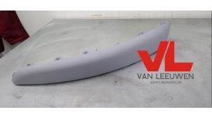 Nieuwe Sierlijst Peugeot 307 (3A/C/D) Prijs € 7,26 Inclusief btw aangeboden door Van Leeuwen Auto Onderdelen