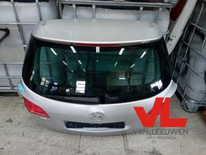 Begagnade Baklucka Opel Astra J Sports Tourer (PD8/PE8/PF8) 1.6 CDTI 16V Pris € 165,00 Marginaltabell erbjuds av Van Leeuwen Auto Onderdelen