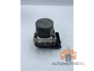 Begagnade ABS-pump Renault Megane II (BM/CM) 1.9 dCi 120 Pris € 35,00 Marginaltabell erbjuds av AutomotiveNL Oss