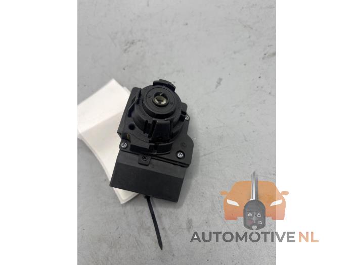 Tändningslås från en Volkswagen Polo V (6R) 1.0 TSI 12V BlueMotion 2014