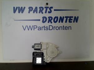 Gebruikte Ruitmechaniek 4Deurs rechts-achter Volkswagen Golf V (1K1) 2.0 GTI 16V Prijs € 35,00 Margeregeling aangeboden door VW Parts Dronten