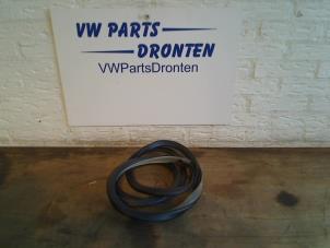 Begagnade Dörrtätning, 4-dörrars, höger bak Audi A2 (8Z0) 1.4 16V Pris på förfrågan erbjuds av VW Parts Dronten