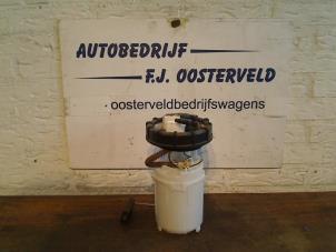 Gebruikte Brandstofpomp Mechanisch Volkswagen Polo IV (9N1/2/3) 1.4 16V Prijs op aanvraag aangeboden door VW Parts Dronten