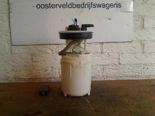 Gebruikte Brandstofpomp Mechanisch Volkswagen Polo IV (9N1/2/3) 1.4 16V Prijs op aanvraag aangeboden door VW Parts Dronten