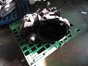 Gebruikte Versnellingsbak Volkswagen Sharan (7M8/M9/M6) 2.0 TDI Prijs € 350,00 Margeregeling aangeboden door VW Parts Dronten