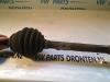 Cardanas links-voor (VWA) van een Volkswagen New Beetle (1Y7) 1.6 2004