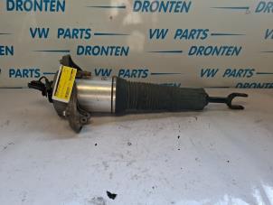 Gebruikte Voorpoot rechts Audi A8 (D3) 3.7 V8 40V Quattro Prijs € 250,00 Margeregeling aangeboden door VW Parts Dronten