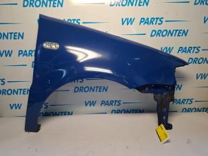 Używane Blotnik prawy przód Volkswagen Polo III (6N2) 1.4 Cena € 25,00 Procedura marży oferowane przez VW Parts Dronten