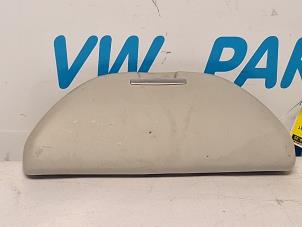 Używane Uchwyt na okulary Volkswagen Transporter T6 2.0 TDI 150 Cena € 10,00 Procedura marży oferowane przez VW Parts Dronten