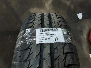 Begagnade Hjuluppsättning + däck Citroen C3 Pris € 30,00 Inklusive moms erbjuds av Collignon & Fils