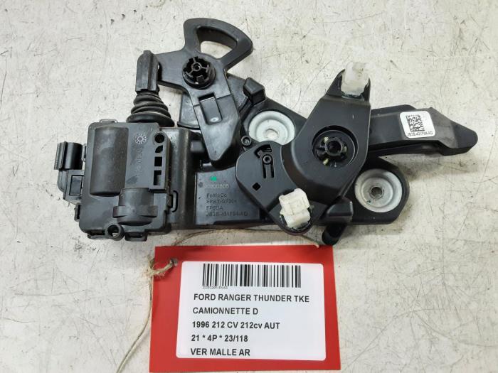 Baklucka, låsmekanism från en Ford Ranger 2021