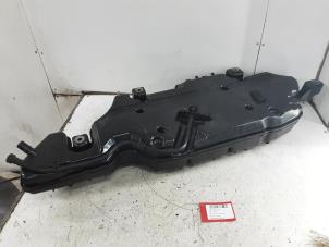 Używane Zbiornik AdBlue Mercedes B-Klasse Cena € 400,00 Z VAT oferowane przez Collignon & Fils