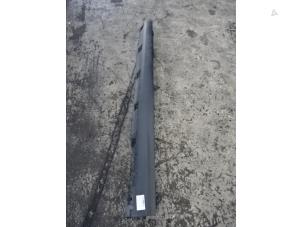 Begagnade Dörrtröskel, vänster Ford Focus Pris € 50,00 Inklusive moms erbjuds av Collignon & Fils