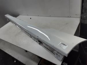 Begagnade Dörrtröskel, vänster BMW 8-Serie Pris € 250,00 Inklusive moms erbjuds av Collignon & Fils