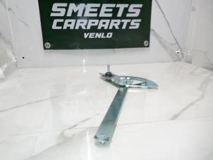 Nieuwe Ruitmechaniek 2Deurs rechts-voor Mercedes Vario 512D Prijs € 67,69 Inclusief btw aangeboden door Smeets Autos Venlo