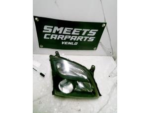 Używane Reflektor prawy Opel Vectra C 1.8 16V Cena € 24,94 Procedura marży oferowane przez Smeets Autos Venlo