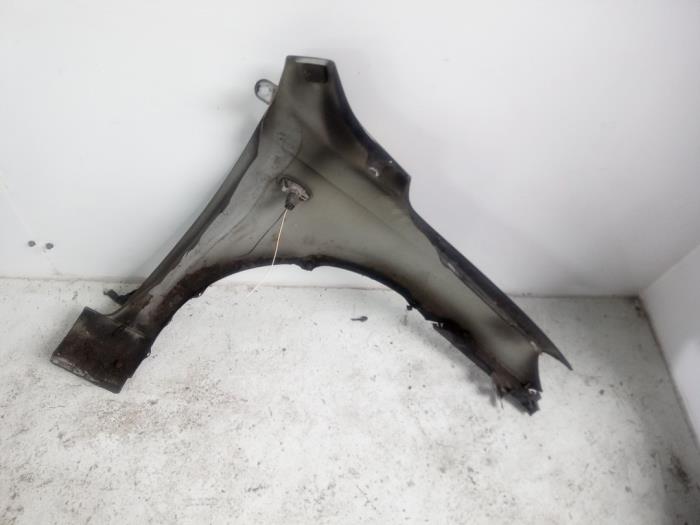 Scherm links-voor van een Mazda 2 (NB/NC/ND/NE) 1.4 16V 2006