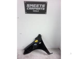 Gebruikte Scherm links-voor Mazda 2 (NB/NC/ND/NE) 1.4 16V Prijs € 59,99 Margeregeling aangeboden door Smeets Autos Venlo