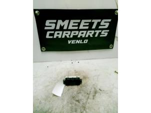 Begagnade Klocka Ford Focus 1 Wagon 1.6 16V Pris € 9,94 Marginaltabell erbjuds av Smeets Autos Venlo