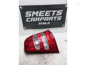 Używane Tylne swiatlo pozycyjne lewe Mercedes A (W168) 1.9 A-190 Cena € 14,99 Procedura marży oferowane przez Smeets Autos Venlo