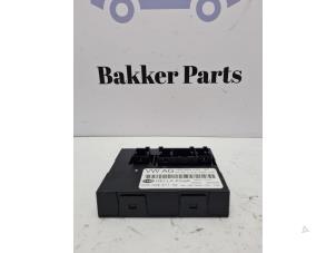 Begagnade Komfortmodul Volkswagen Golf V (1K1) 2.0 GTI 16V FSI Turbo Pris € 40,00 Marginaltabell erbjuds av Bakker Parts