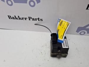 Gebruikte ABS Pomp Dodge Ram 1500 (DR/DH/D1/DC/DM) 3.7 V6 1500 4x2 Prijs € 150,00 Margeregeling aangeboden door Bakker Parts