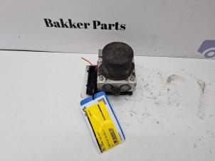 Begagnade ABS-pump Opel Corsa C (F08/68) 1.0 12V Twin Port Pris € 50,00 Marginaltabell erbjuds av Bakker Parts