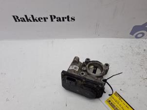 Gebruikte Gasklephuis Renault Captur (2R) 1.2 TCE 16V EDC Prijs € 35,00 Margeregeling aangeboden door Bakker Parts