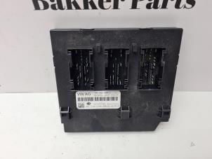 Begagnade Dator , karosskontroll (BCM) Volkswagen Golf VI (5K1) 1.6 TDI 16V Pris € 75,00 Marginaltabell erbjuds av Bakker Parts