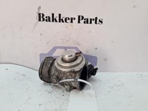 Używane Zawór EGR Volkswagen Caddy Combi III (2KB,2KJ) 1.9 TDI Cena € 50,00 Procedura marży oferowane przez Bakker Parts