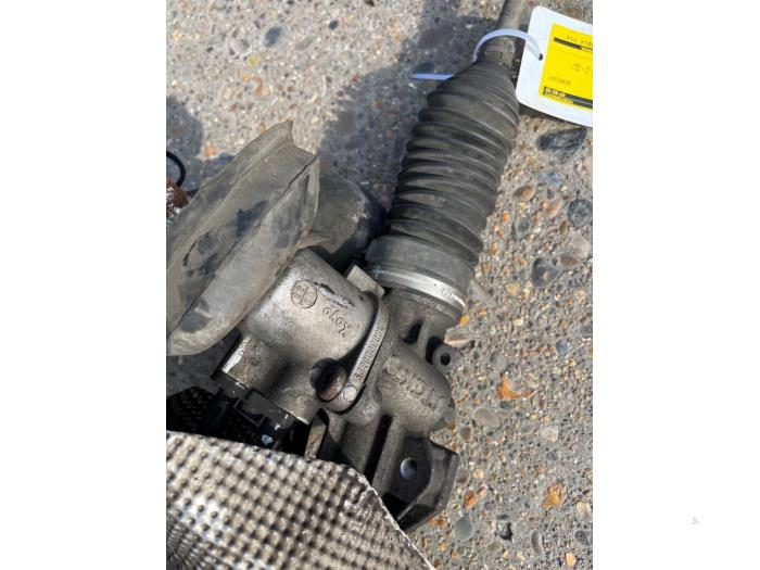 Styrbox från en Citroën DS4 (NX) 1.6 16V VTi 120 2013