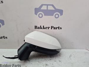 Gebruikte Buitenspiegel links Toyota Corolla (E21/EA1/EH1) 1.8 16V Hybrid 140 Prijs € 100,00 Margeregeling aangeboden door Bakker Parts