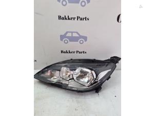 Gebruikte Linker Koplamp Peugeot 308 (L3/L8/LB/LH/LP) 1.2 12V VTi PureTech 82 Prijs € 150,00 Margeregeling aangeboden door Bakker Parts