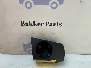 Begagnade Mugghållare BMW X3 (E83) 3.0i xDrive 24V Pris € 20,00 Marginaltabell erbjuds av Bakker Parts