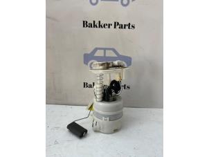 Begagnade Bensinpump Nissan Juke (F15) 1.6 16V Pris € 75,00 Marginaltabell erbjuds av Bakker Parts