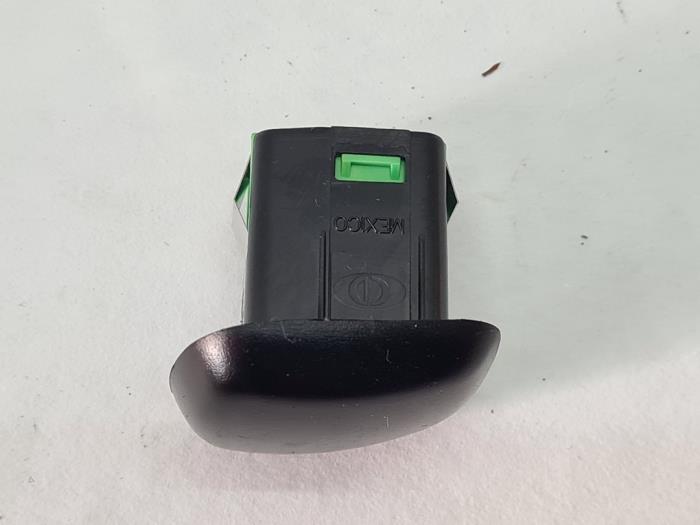 Innetemperatursensor från en Land Rover Range Rover Evoque (LVJ/LVS) 2.0 D 150 16V 5-drs. 2018