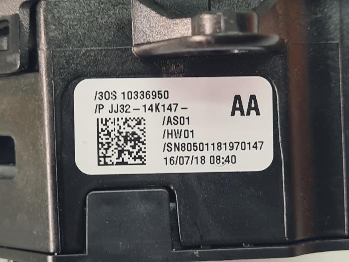 ESP-brytare från en Land Rover Range Rover Evoque (LVJ/LVS) 2.0 D 150 16V 5-drs. 2018