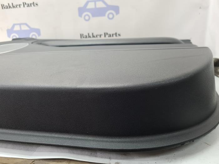 List, framdörr, 4-dörrars, höger från en Land Rover Range Rover Evoque (LVJ/LVS) 2.0 D 150 16V 5-drs. 2018