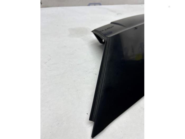 Tätningsskydd, C, vänster från en Land Rover Range Rover Evoque (LVJ/LVS) 2.0 D 150 16V 5-drs. 2018